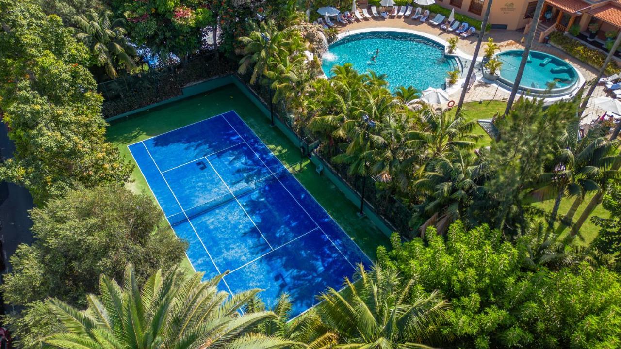 Hotel Botanico Y Oriental Spa Garden Puerto de la Cruz  Luaran gambar Tennis court at the hotel